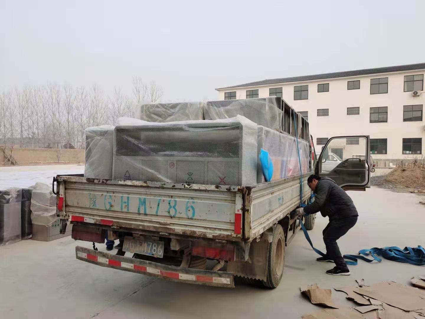 噴塑三分類，不銹鋼四分類整車走貨